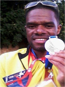 Ramirez Rivers lid van de recordlopende Cikoploeg tijdens het NK Estafette in Amstelveen én de Nederlandse ploeg tijdens de Masters in Lyon. Daarnaast wint hij een aantal individuele nederlandse titels op de 200m en 400m